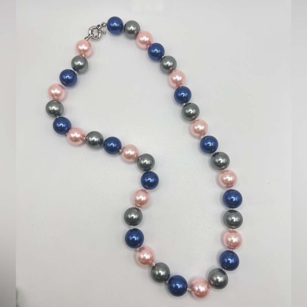 Multicolor Faux Pearl Necklace Blue Pink Gray Beaded 17” Chunky Y2K